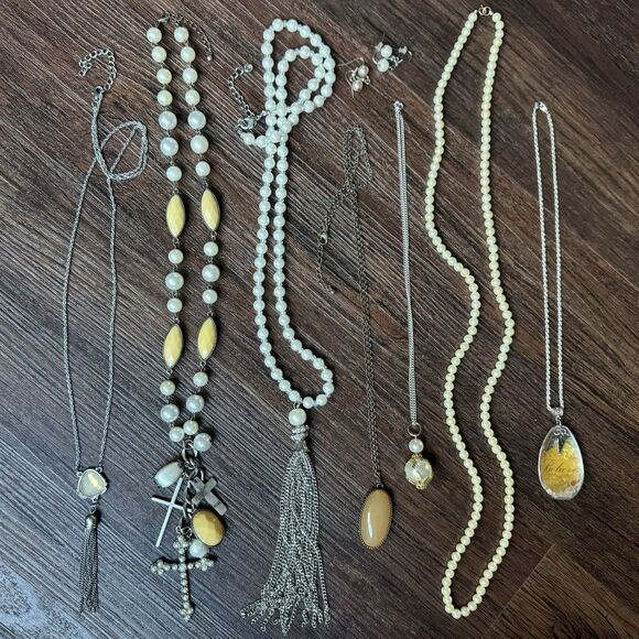 Unbranded Jewelry - Vintage 9-Piece Jewelry Lot Cross & Pearl Theme Necklaces & Earrings Silver Tone